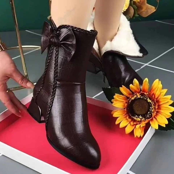 Bota Feminina Aveludado Aurora Boreal Harmonia, Conforto Térmico e Estilo para o Inverno