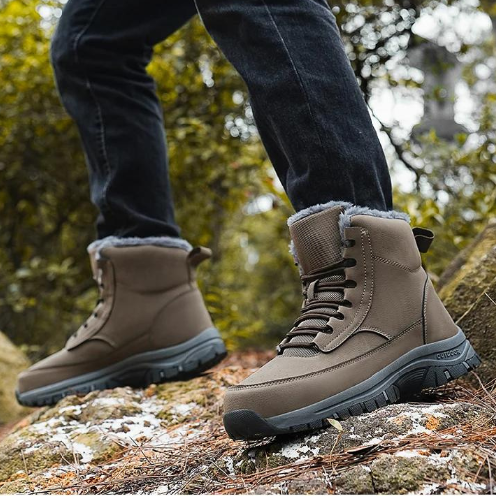 Bota Masculina Forro Pelúcia Everest Íntegro, Aconchego e Proteção em Dias Frios