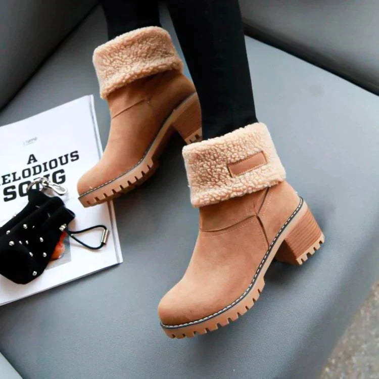 Bota de Inverno Forro Aveludado Estilo Aurora Boreal, Conforto Térmico e Elegância Nos Dias Frios