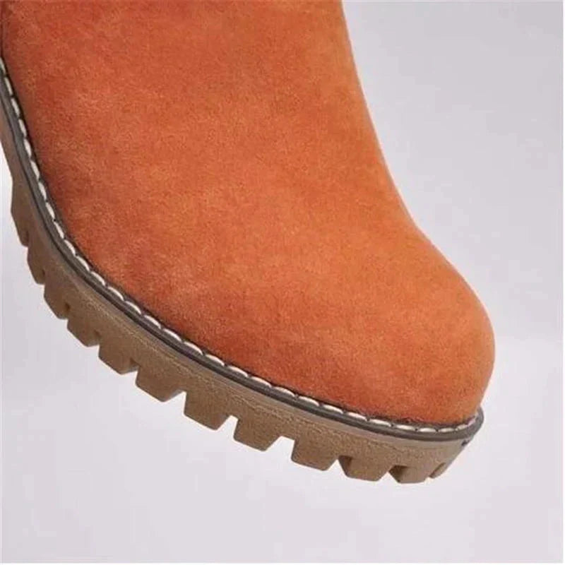 Bota de Inverno Forro Aveludado Estilo Aurora Boreal, Conforto Térmico e Elegância Nos Dias Frios