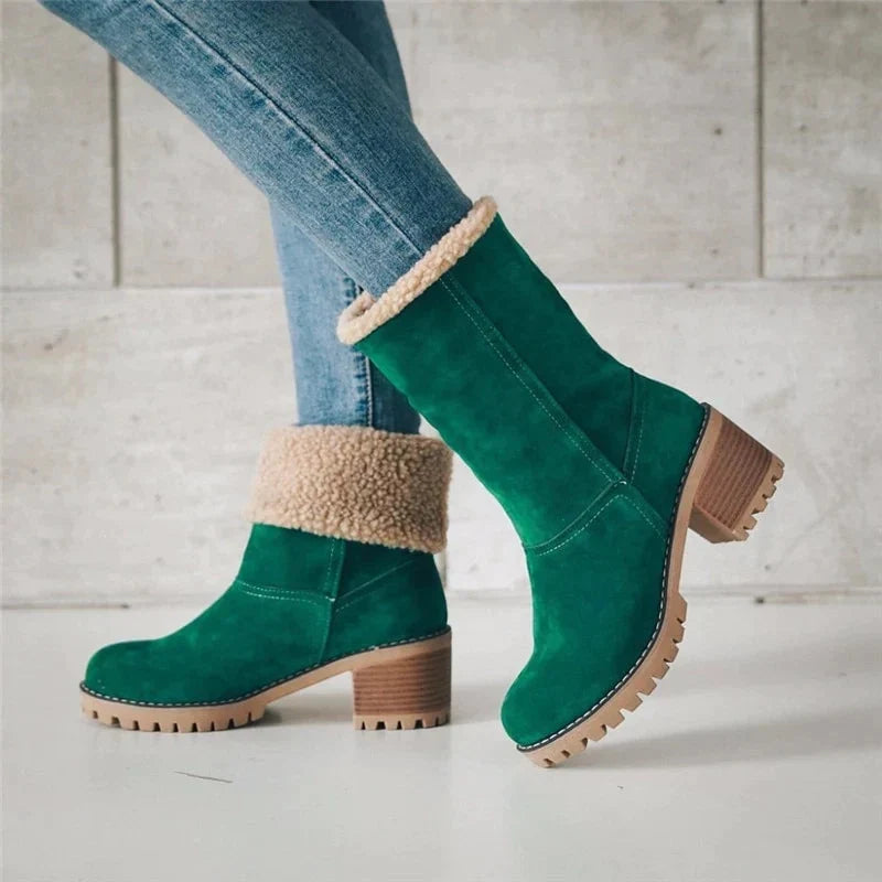 Bota de Inverno Forro Aveludado Estilo Aurora Boreal, Conforto Térmico e Elegância Nos Dias Frios