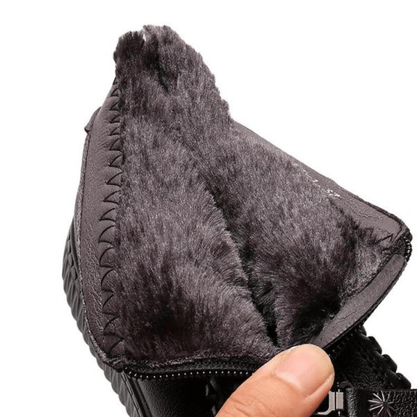 Bota de Inverno Ferrazi | Impermeável e Aveludada