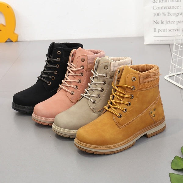 Bota em Couro Feminina de Inverno Ferrazi