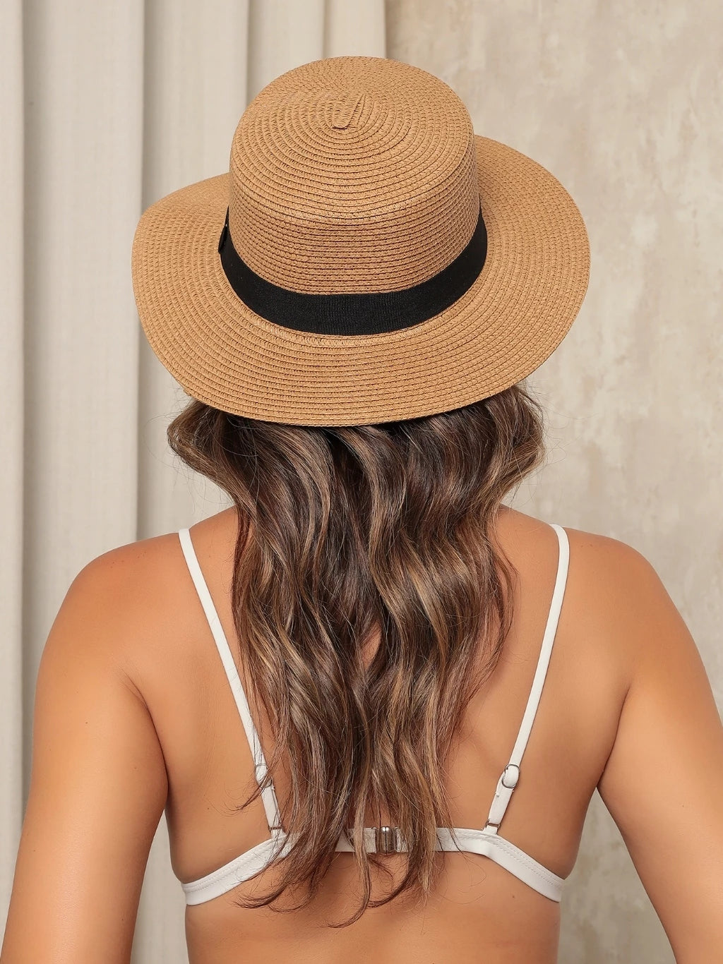 Chapéu Feminino de Palha Aba Média Dobrável com Faixa Ferrazi
