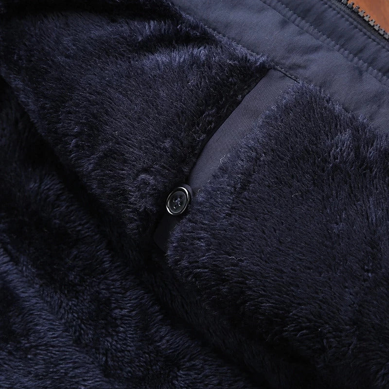 Jaqueta Masculina de Inverno com Capuz Forrada com Lã Ferrazi