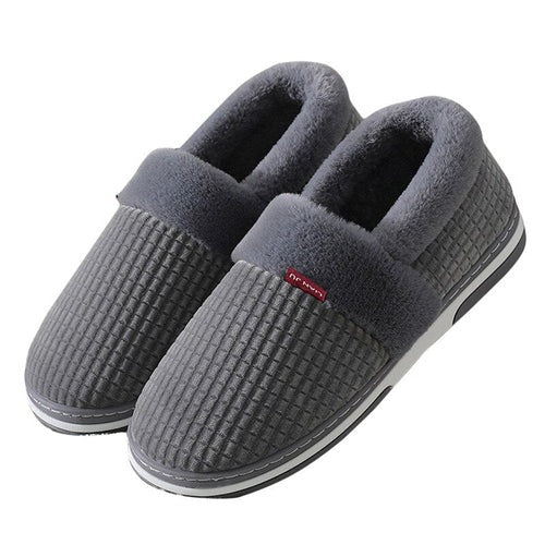 Pantufa Anatômica Pelúcia Horizonte Sereno, Conforto Térmico e Segurança para o Inverno