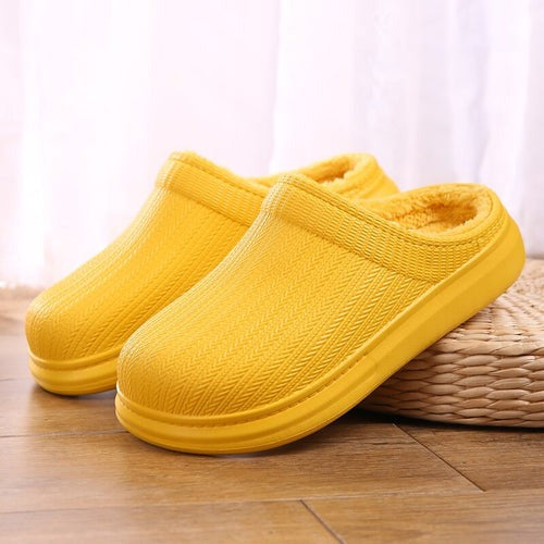 Pantufa Feminina Forro Pelúcia Aura Serenidade, Conforto e Segurança para o Inverno