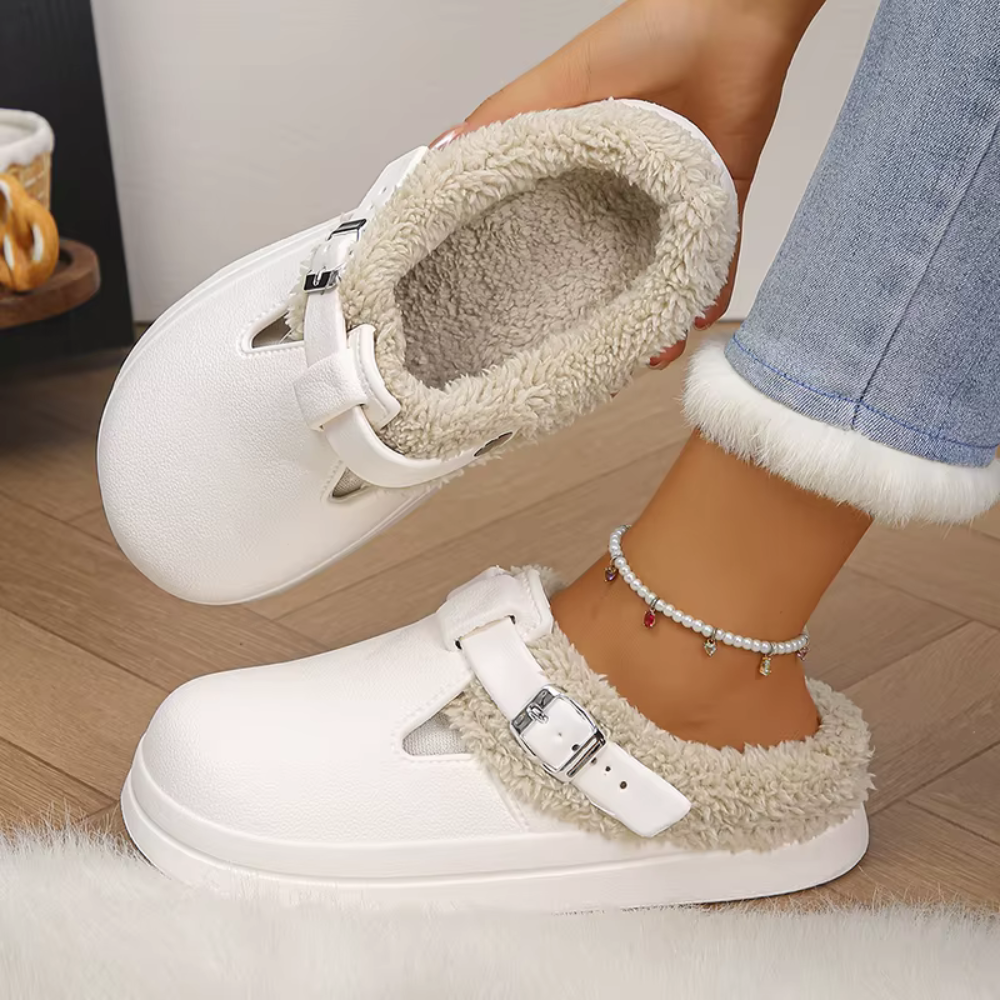 Pantufa Mule Feminina Peluciada Impermeável para Inverno Ferrazi