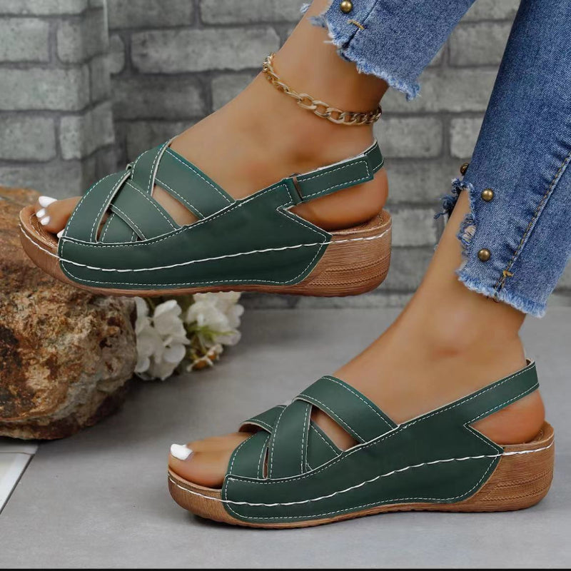 Sandália Plataforma Palmilha Anatômica Aura Horizonte, Conforto Elegante para o Dia Todo