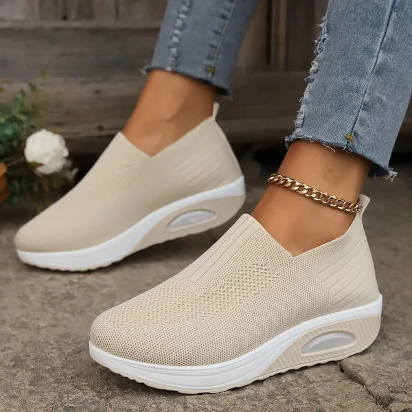 Tênis Feminino Slip On Casual Macio e Antiderrapante Ferrazi