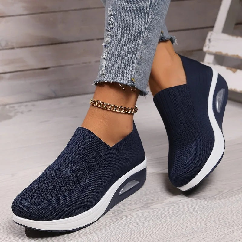 Tênis Feminino Plataforma com Amortecimento e Solado Antiderrapante Ferrazi