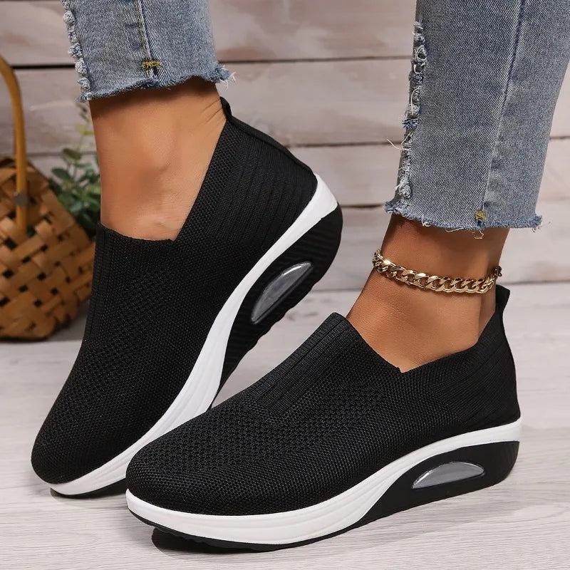 Tênis Feminino Plataforma com Amortecimento e Solado Antiderrapante Ferrazi