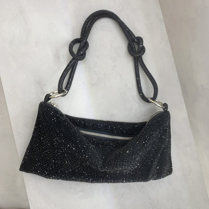 Bolsa Metálica Acabamento Brilhante Prisma Aurora, Elegância Que Atrai Todos os Olhares