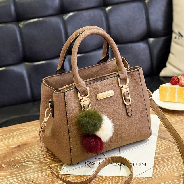 Bolsa Feminina Acabamento Primor Aura Versalhes, Elegância Versátil para Todas as Ocasiões